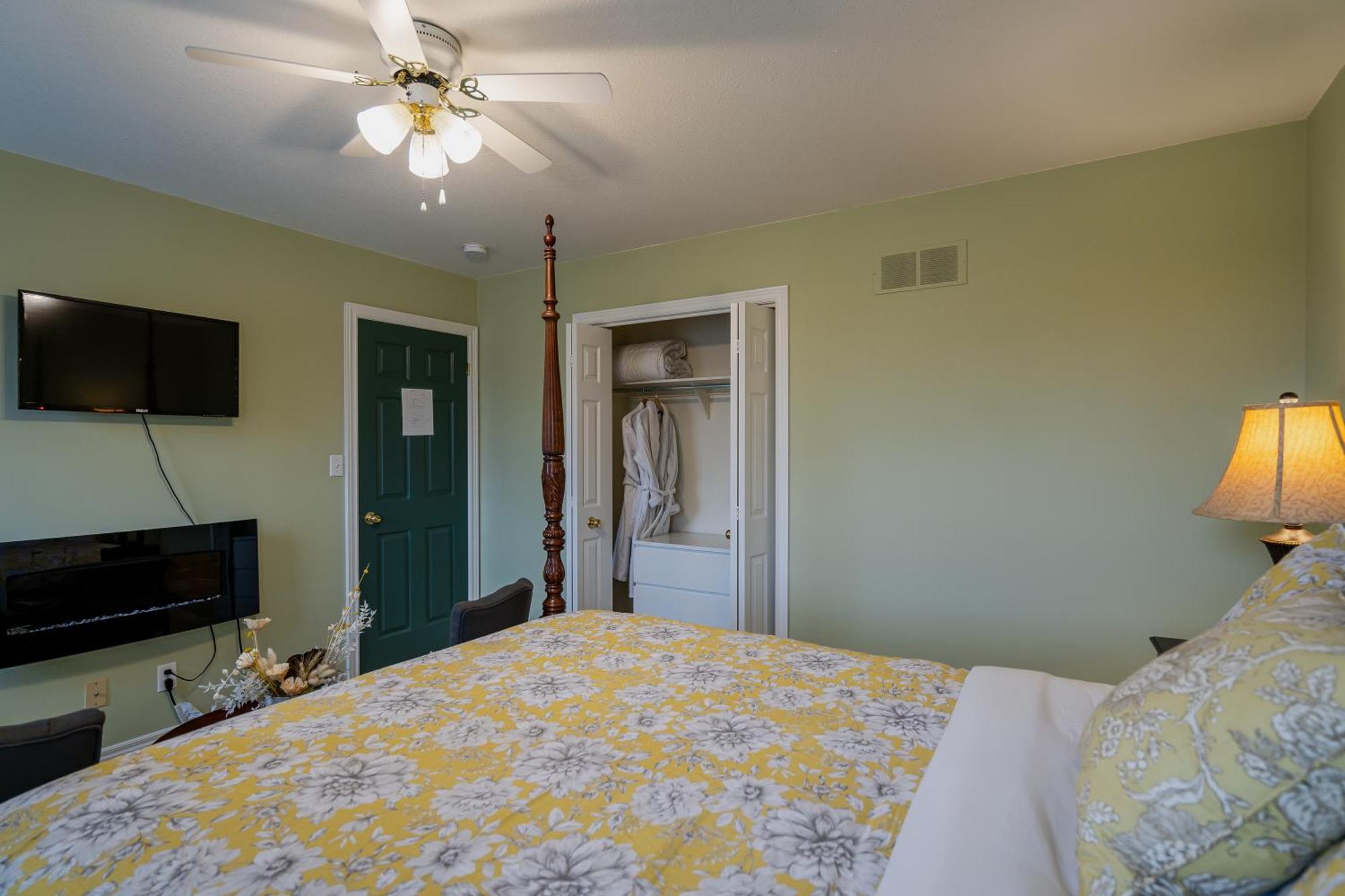 Old Town Country Landing Bed & Breakfast Niagara-on-the-Lake Exterior foto