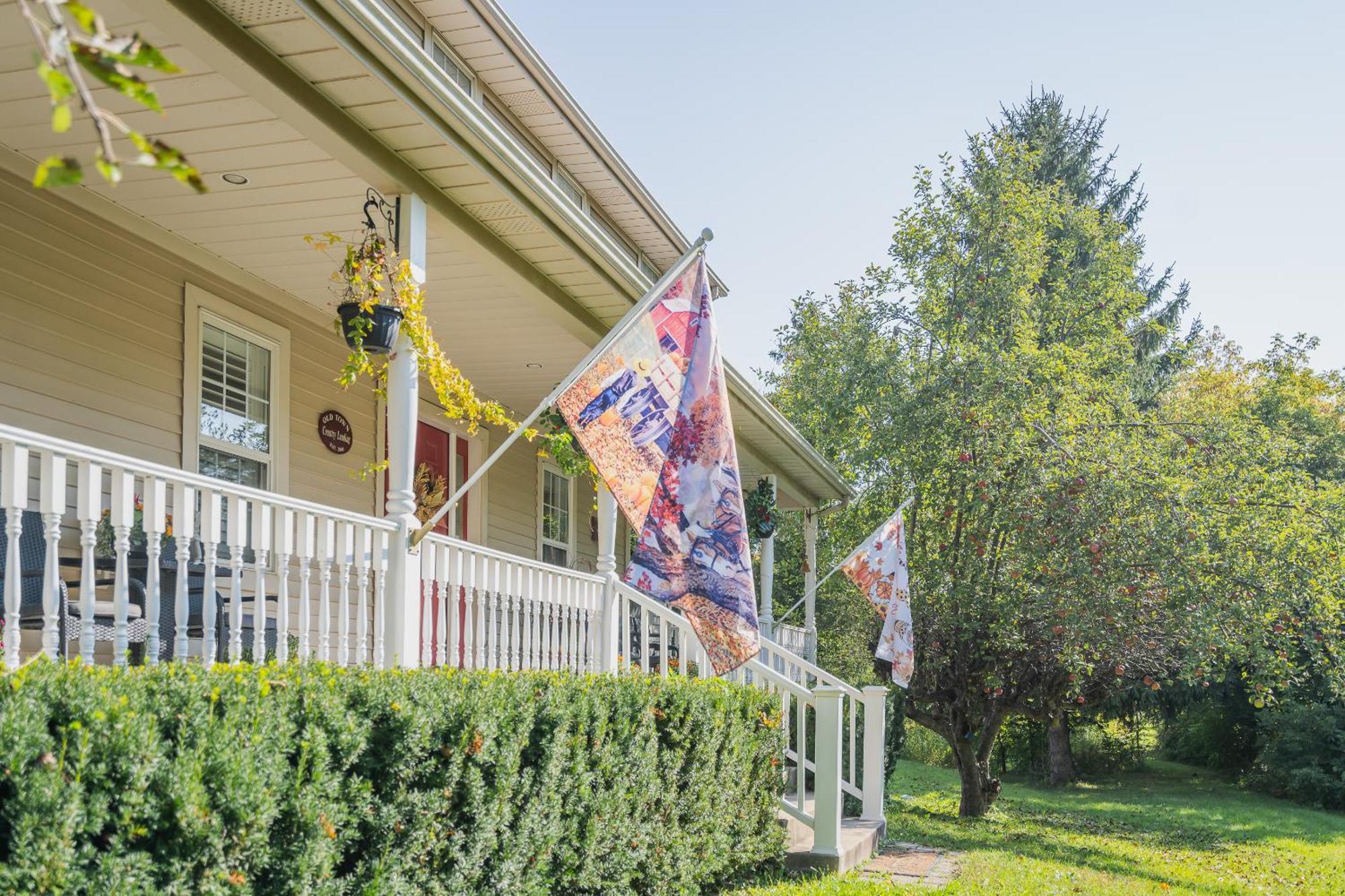 Old Town Country Landing Bed & Breakfast Niagara-on-the-Lake Exterior foto